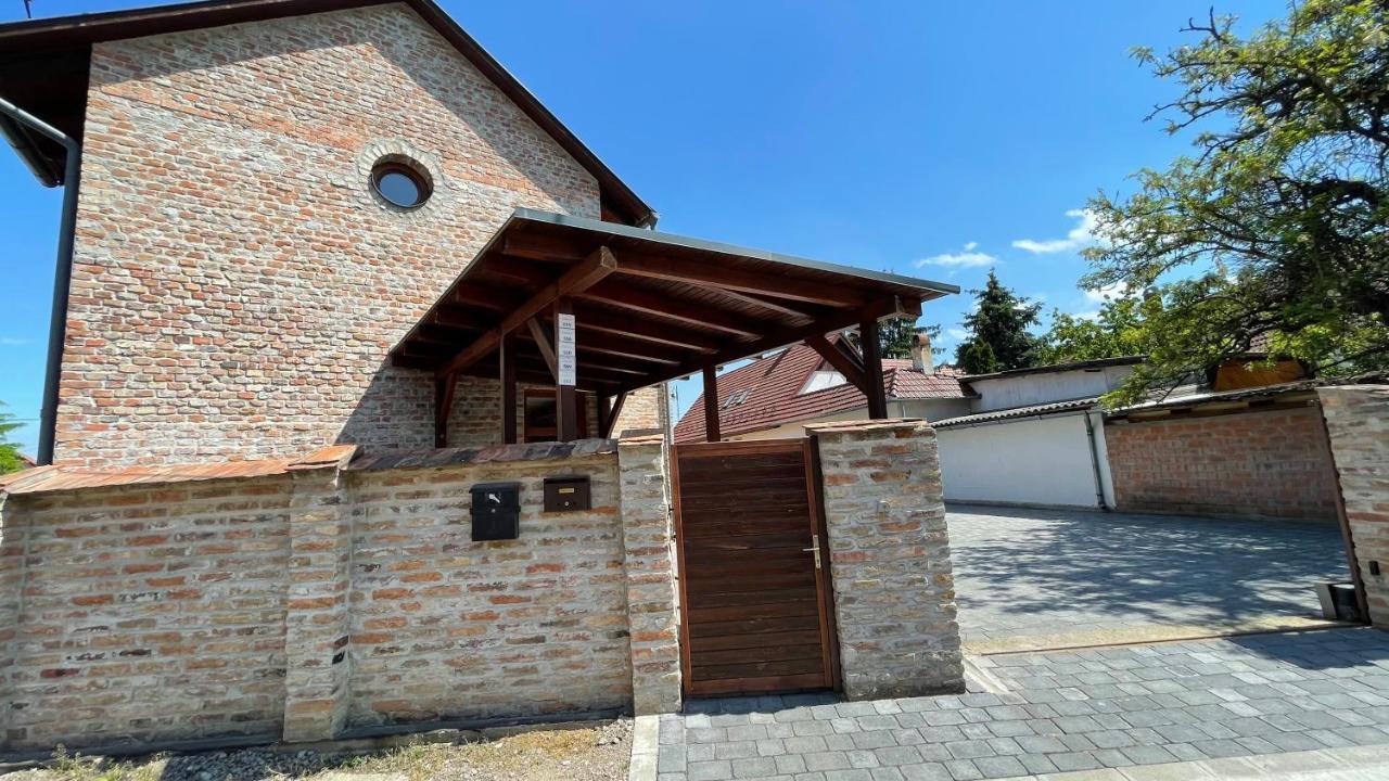 Marcell Apartman Jula Exterior foto