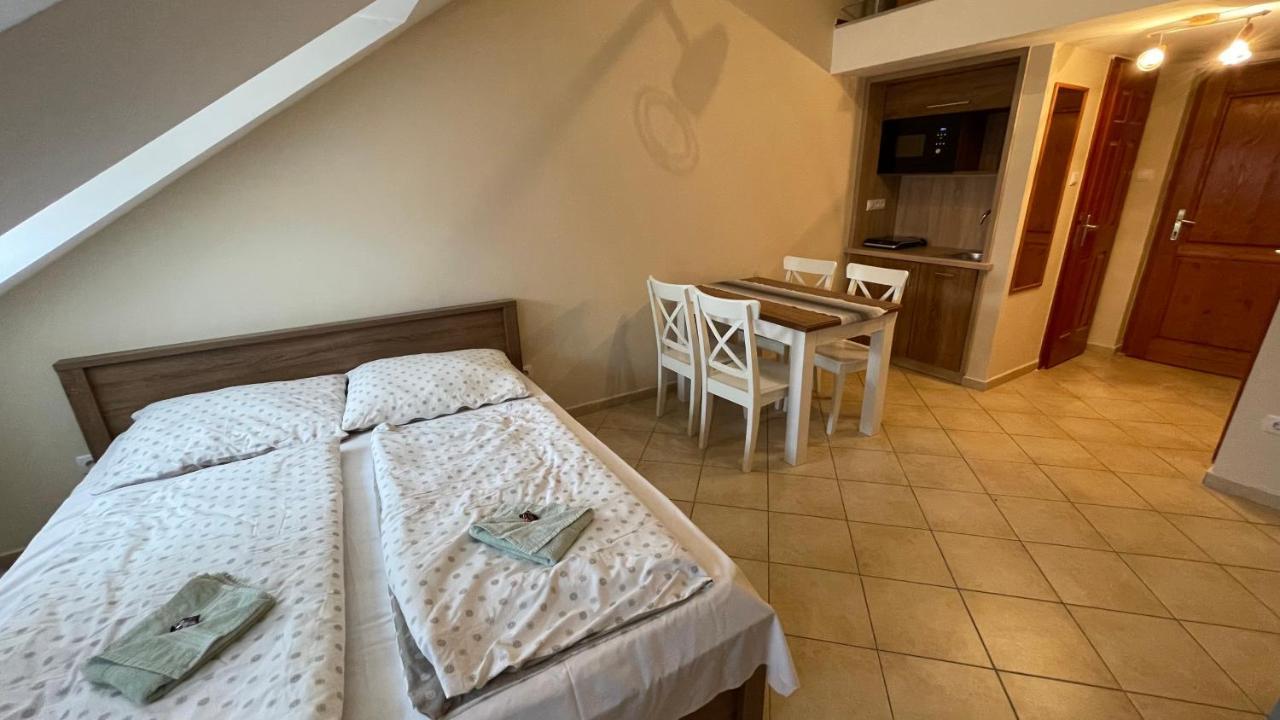 Marcell Apartman Jula Exterior foto