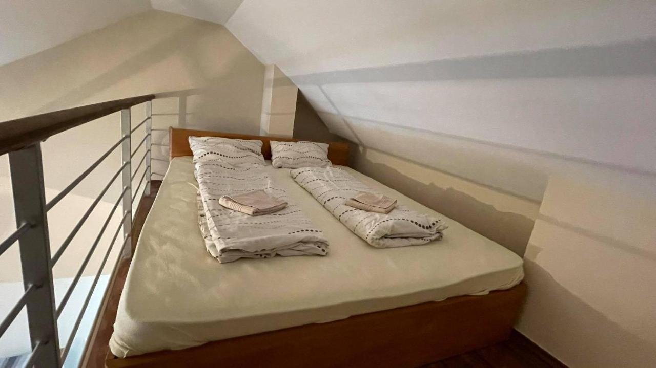 Marcell Apartman Jula Exterior foto